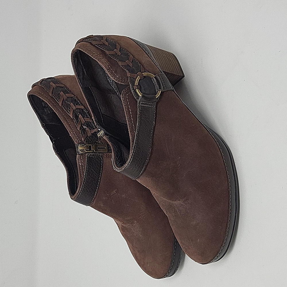 Clarks Artisan Womens Ankle Boots Harness Western Brown Oiled Leather 10W